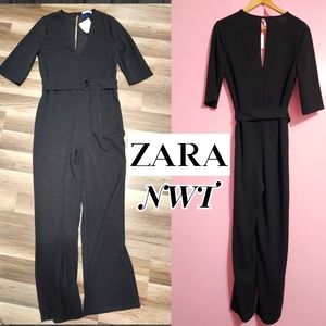 Zara Jumpsuit NWT - Small size - Attached belt